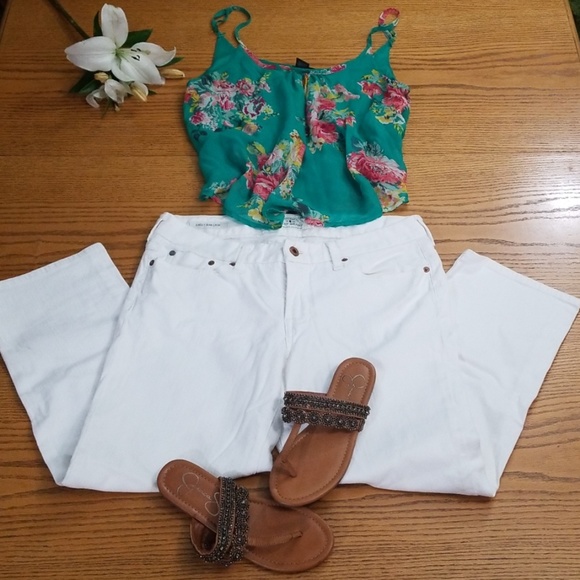 Lucky Brand white jeans - Picture 2 of 7